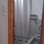דירה Vrohaki & *