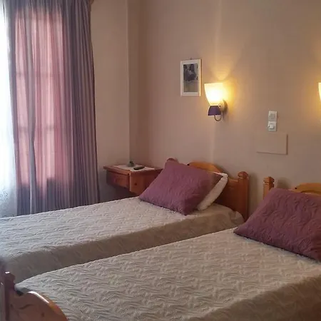 Vrohaki & * ピソ ・リバディ