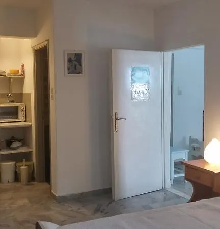 Vrohaki & * ピソ ・リバディ