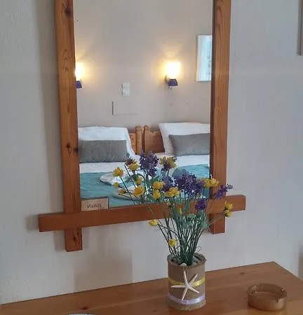 Vrohaki & アパート ピソ ・リバディ