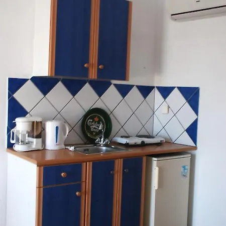 アパート Vrohaki & *