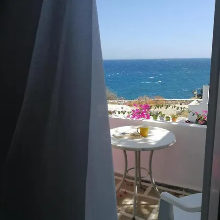 Vrohaki & * ピソ ・リバディ