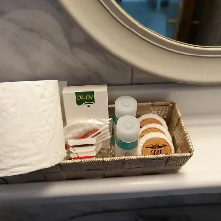 Vrohaki & ピソ ・リバディ